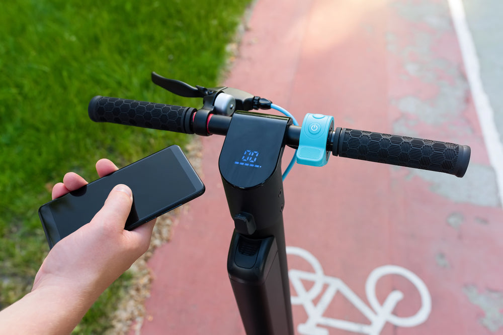 Must-Have Accessories for E-Scooter Riders